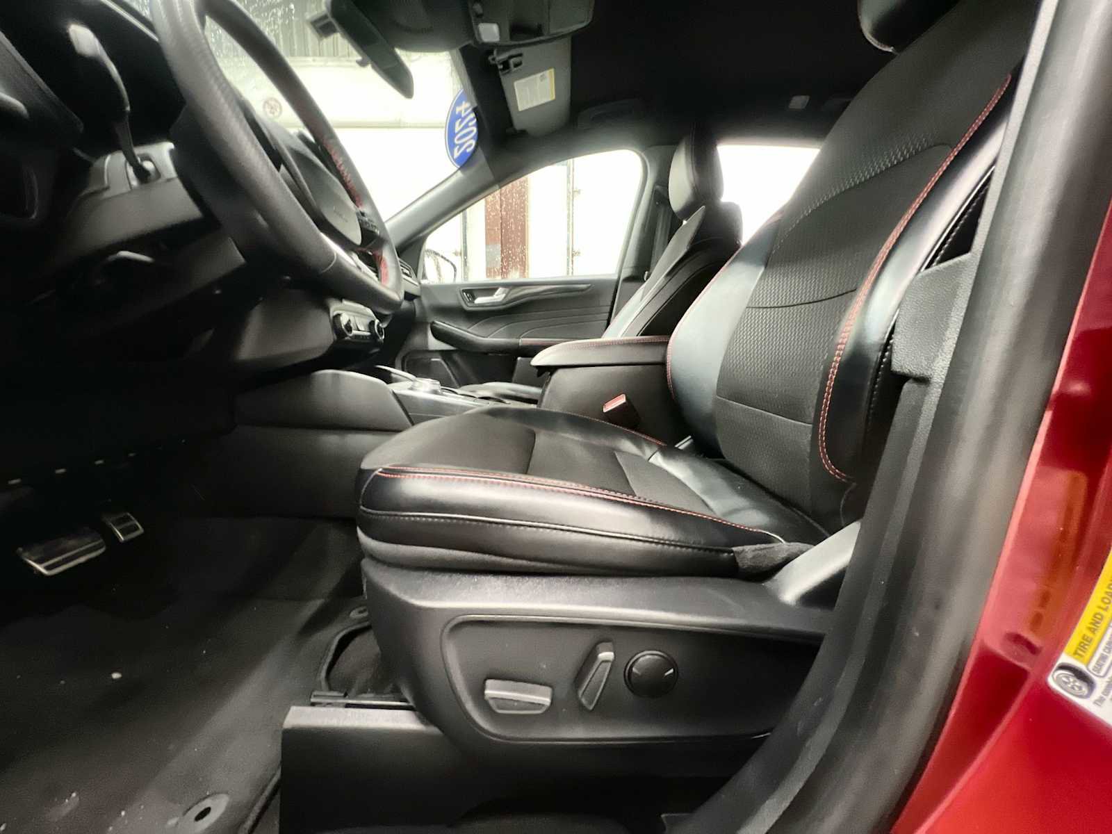 Used 2024 Ford Escape ST-Line Select image 14