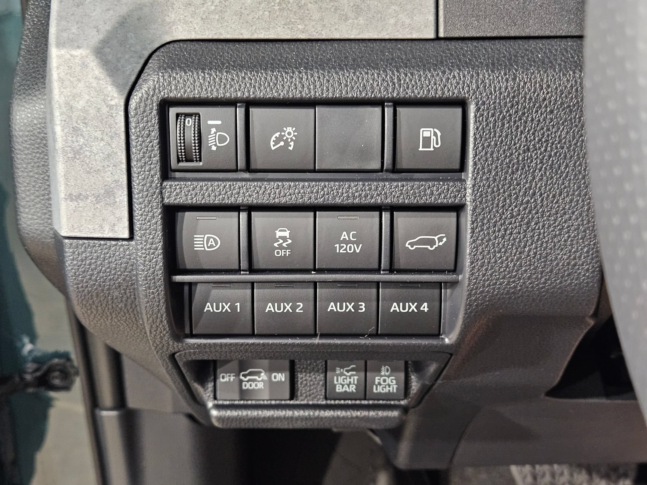 New 2026 Toyota 4Runner Trailhunter AWD/4WD image 13
