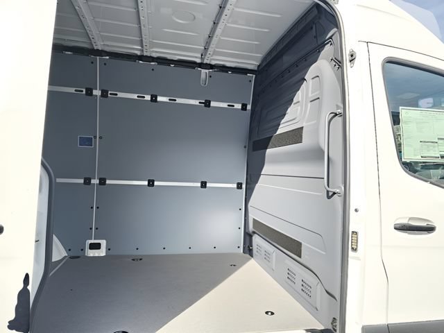 New 2026 Mercedes-Benz Sprinter 2500 image 2