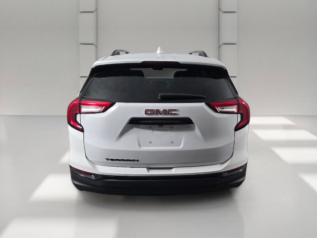 Used 2022 GMC Terrain SLT w/ Elevation Edition FWD image 5