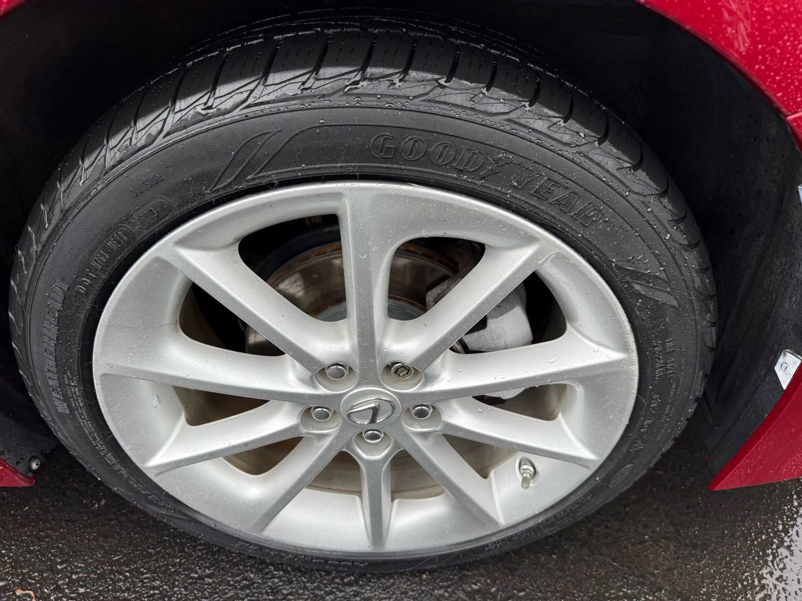 Used 2011 Lexus CT 200h Premium image 26