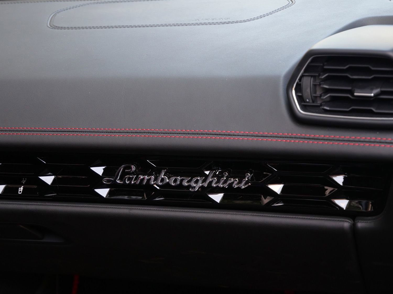 Used 2021 Lamborghini Huracan EVO RWD image 23