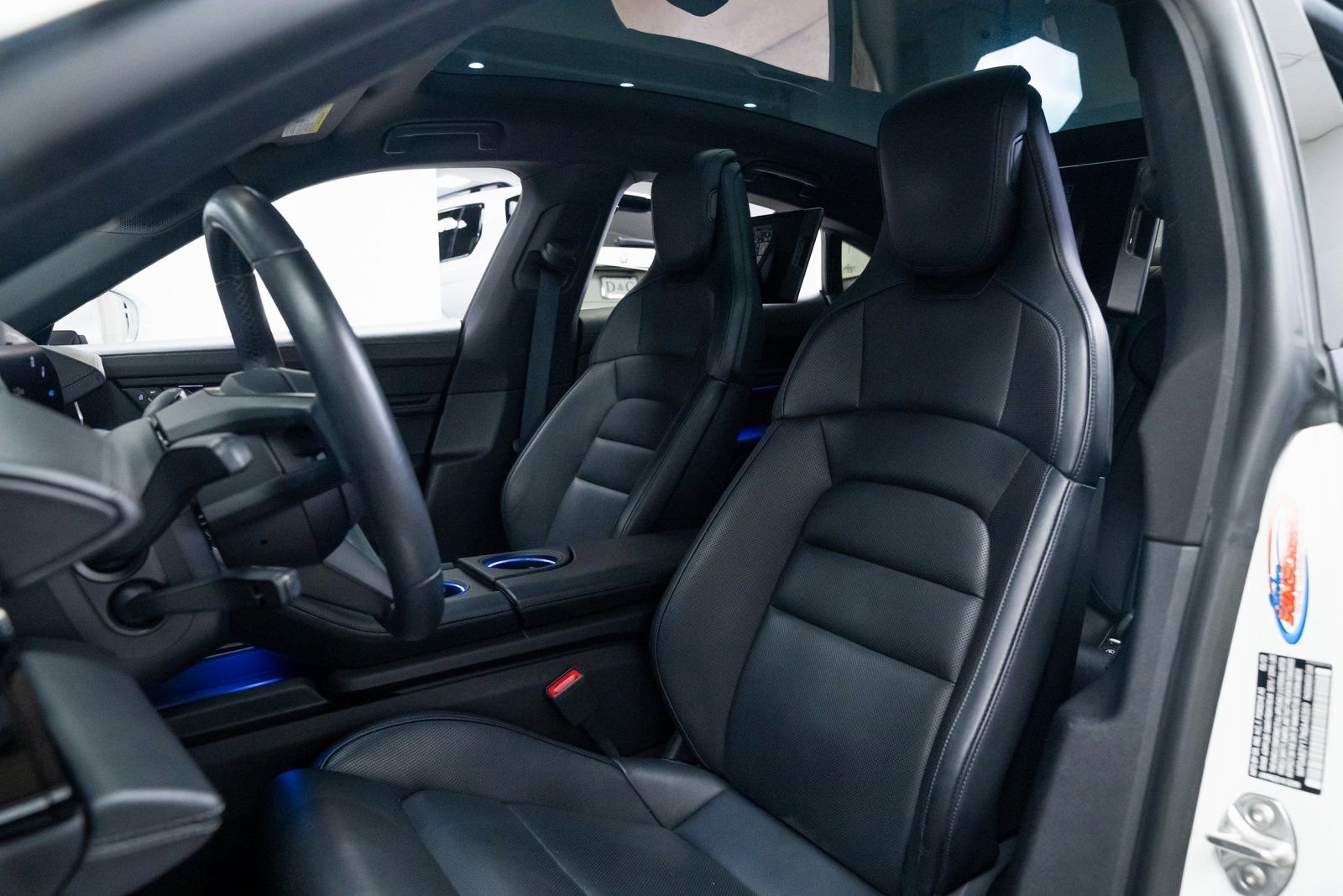 Used 2022 Porsche Taycan 4S image 18