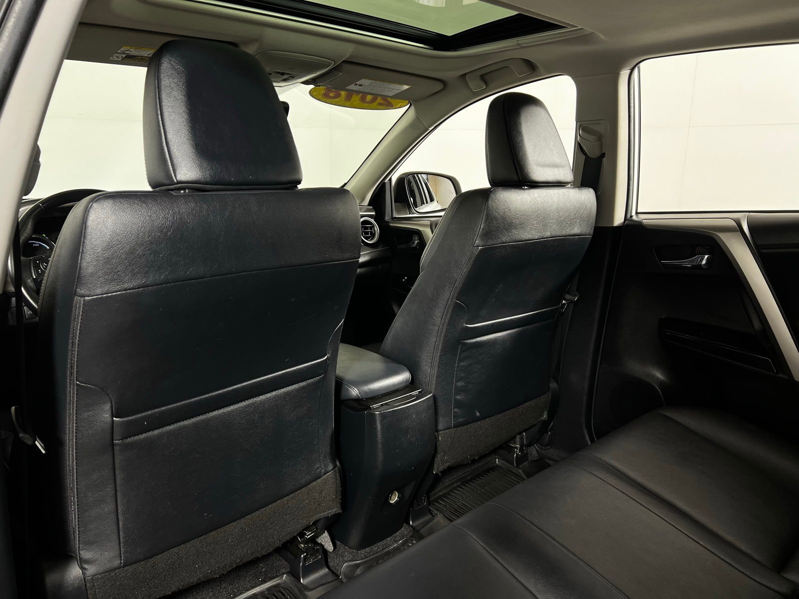 Used 2018 Toyota RAV4 Limited image 25