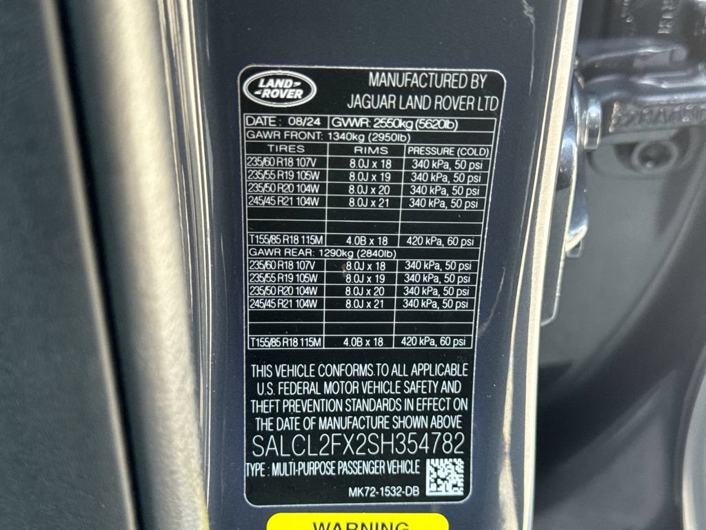 Used 2025 Land Rover Discovery Sport Dynamic SE AWD/4WD image 27