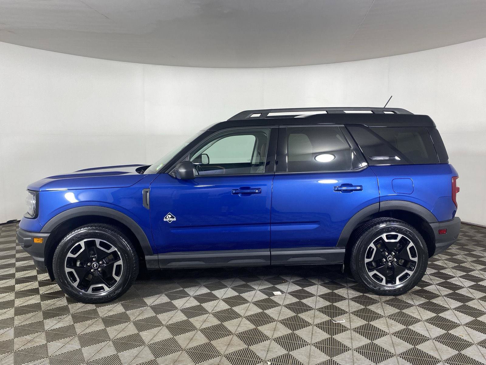 Used 2024 Ford Bronco Sport Outer Banks w/ Tech Package AWD/4WD image 4