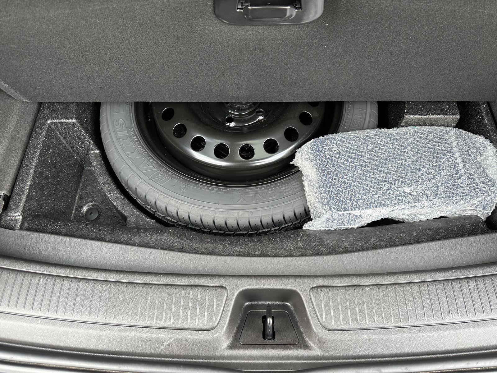 Used 2023 Buick Envision Avenir image 25