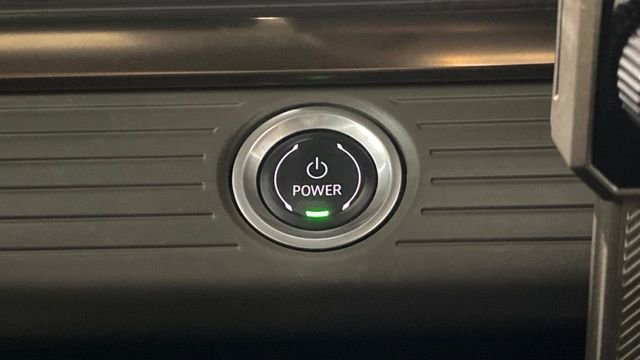 Used 2025 GMC Hummer EV 2X image 43