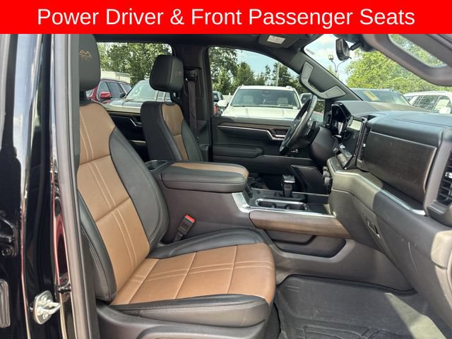 Used 2025 Chevrolet Silverado 1500 High Country AWD/4WD image 29