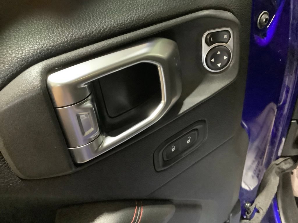 Used 2019 Jeep Wrangler Unlimited Rubicon w/ Uconnect 4C Nav & Sound Group AWD/4WD image 23