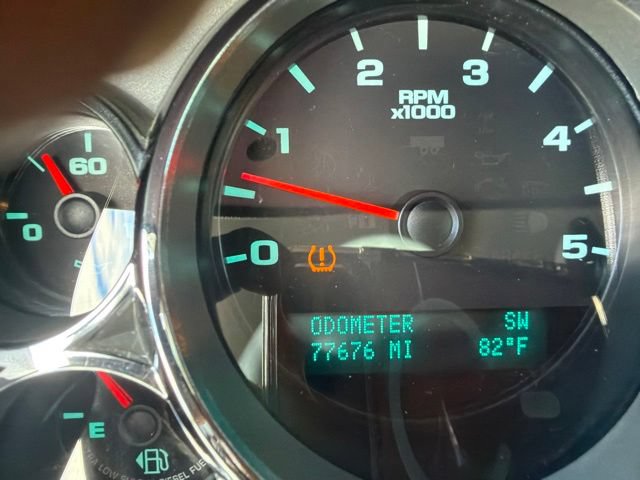 Used 2011 Chevrolet Silverado 2500 LT w/ Interior Plus Package AWD/4WD image 20