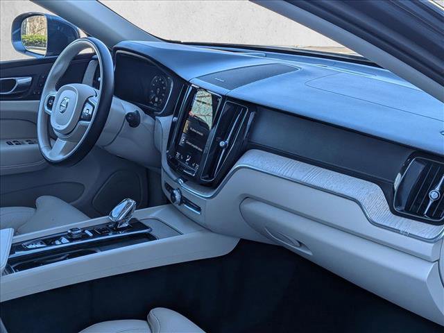 Used 2021 Volvo XC60 T8 Inscription image 22
