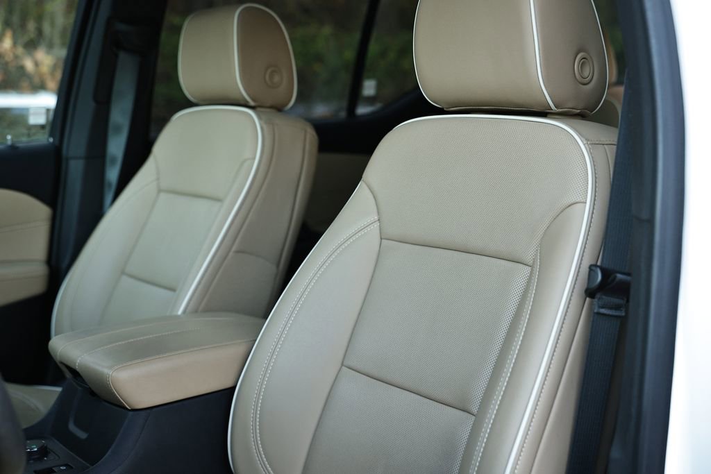 Used 2022 Chevrolet Traverse Premier image 13