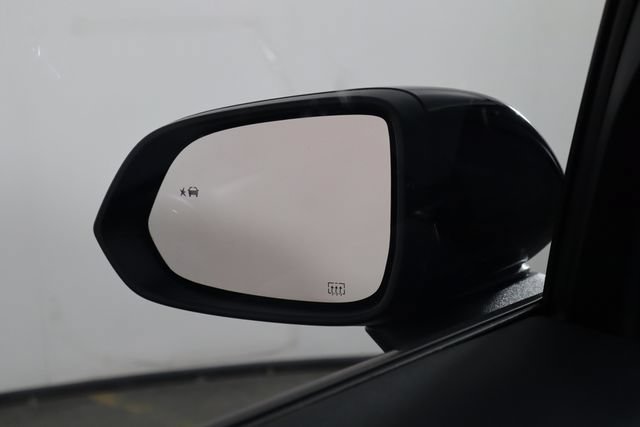 Used 2024 Chevrolet Equinox EV RS FWD image 42