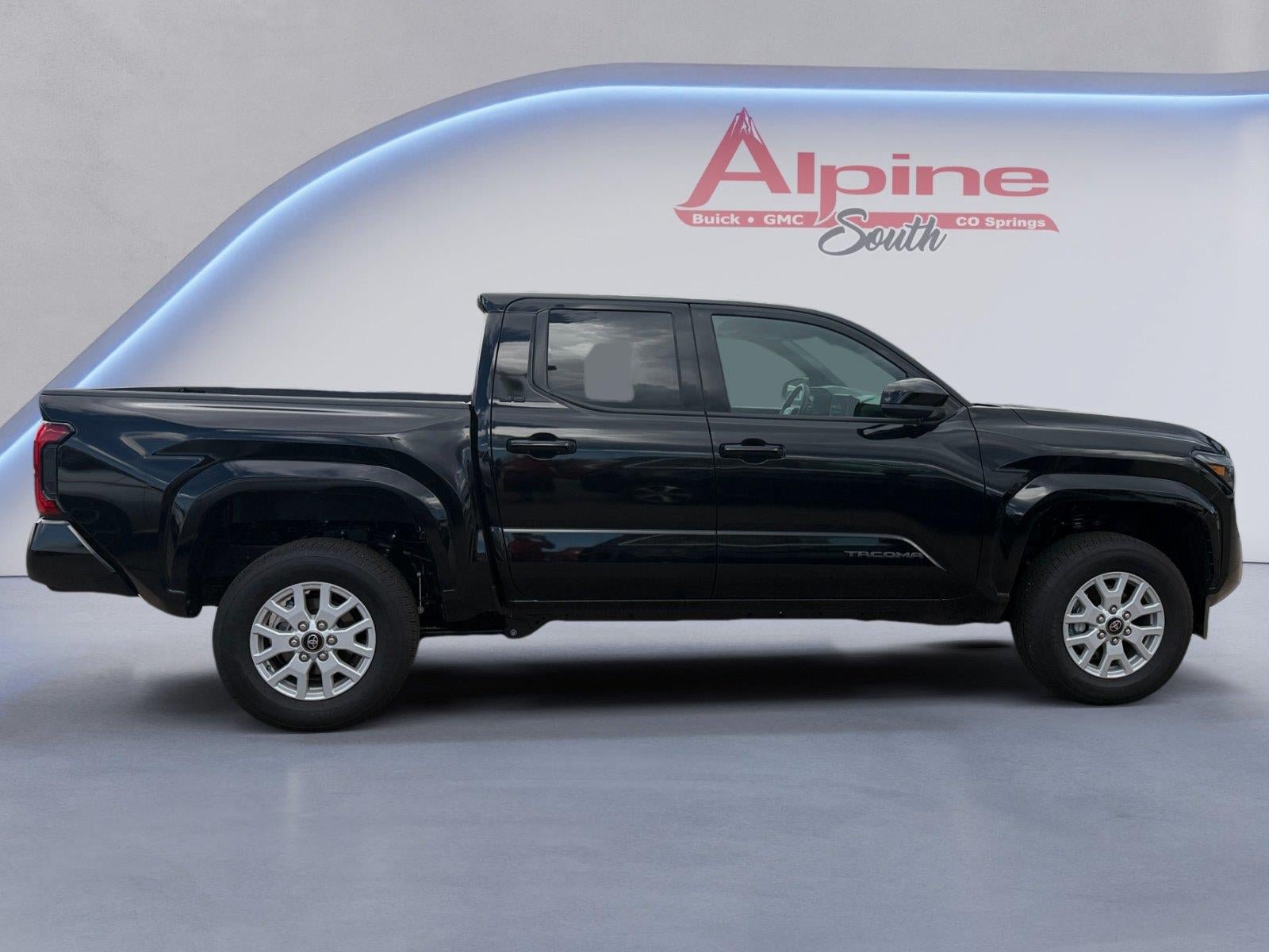 Used 2026 Toyota Tacoma SR5 AWD/4WD image 6