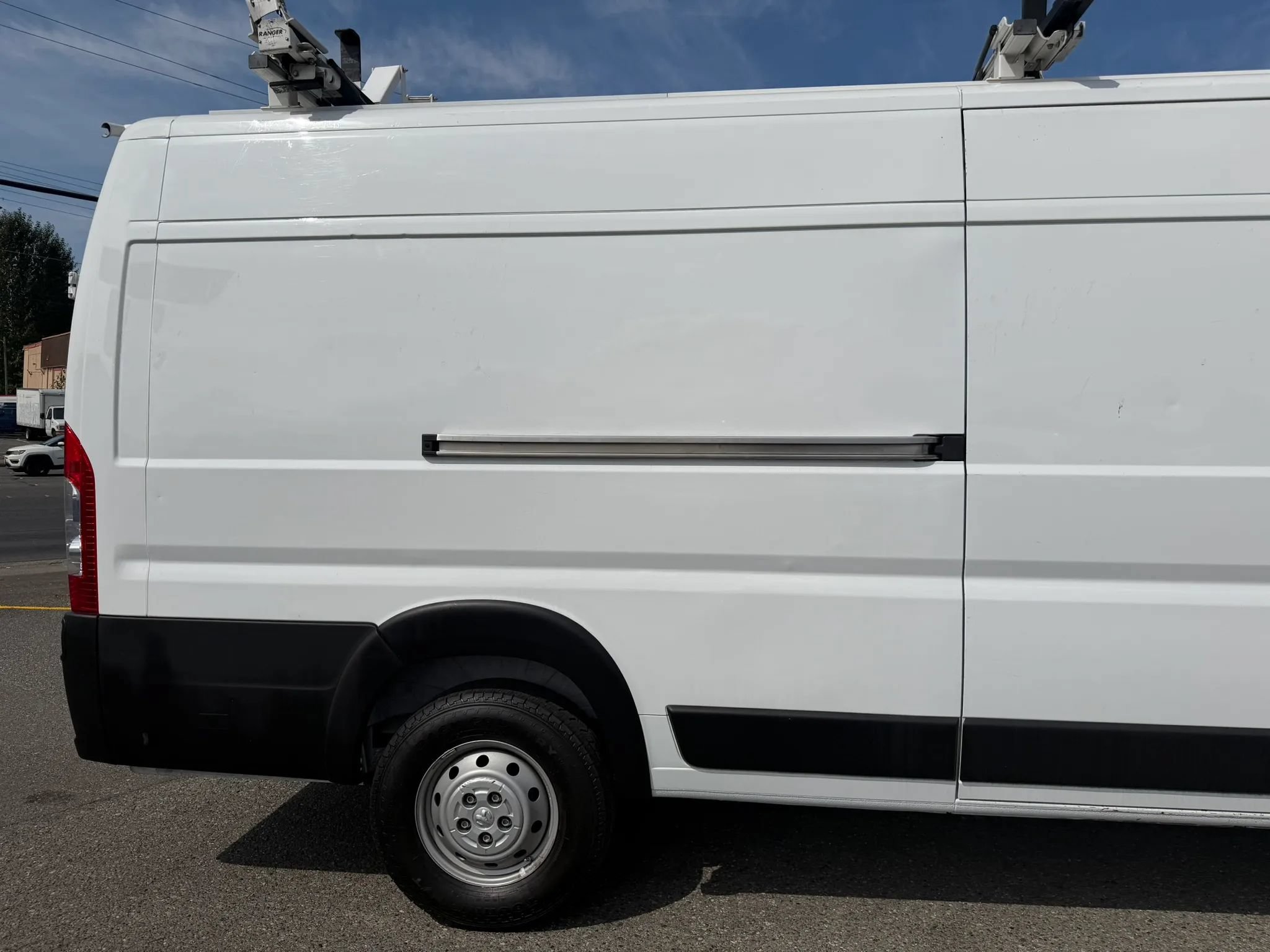 Used 2023 RAM ProMaster 3500 FWD image 5