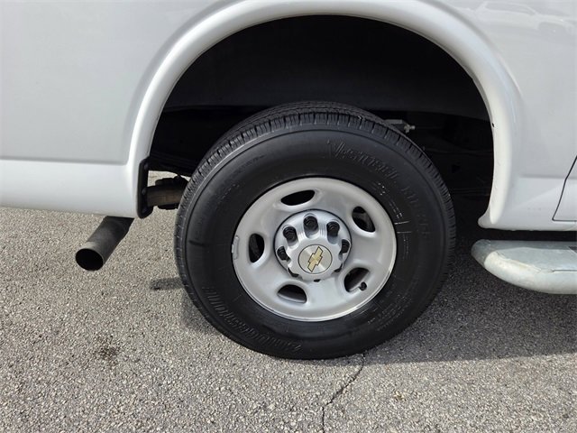 Used 2024 Chevrolet Express 2500 w/ Driver Convenience Package image 19