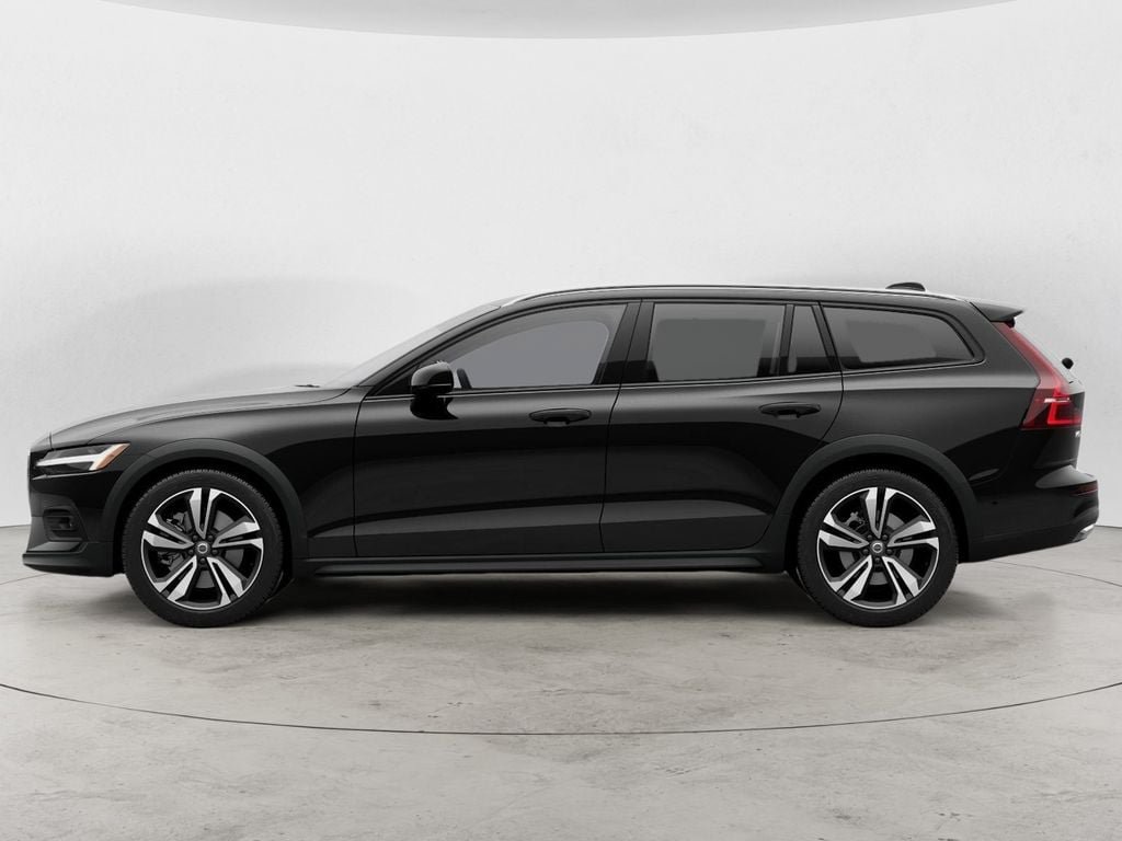 New 2026 Volvo V60 B5 Cross Country Plus w/ Protection Package Premier AWD/4WD image 3