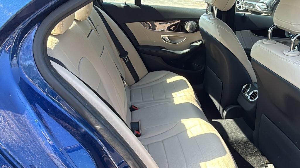 Used 2019 Mercedes-Benz C 300 Sedan image 15