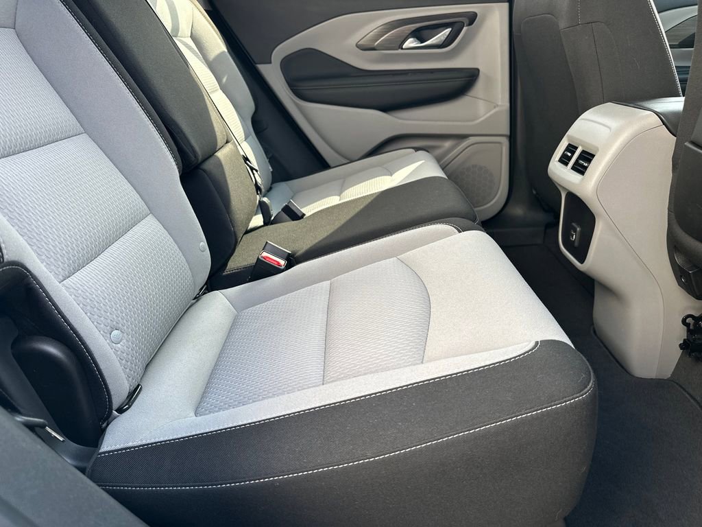 Used 2022 GMC Terrain SLE w/ Driver Convenience Package image 16
