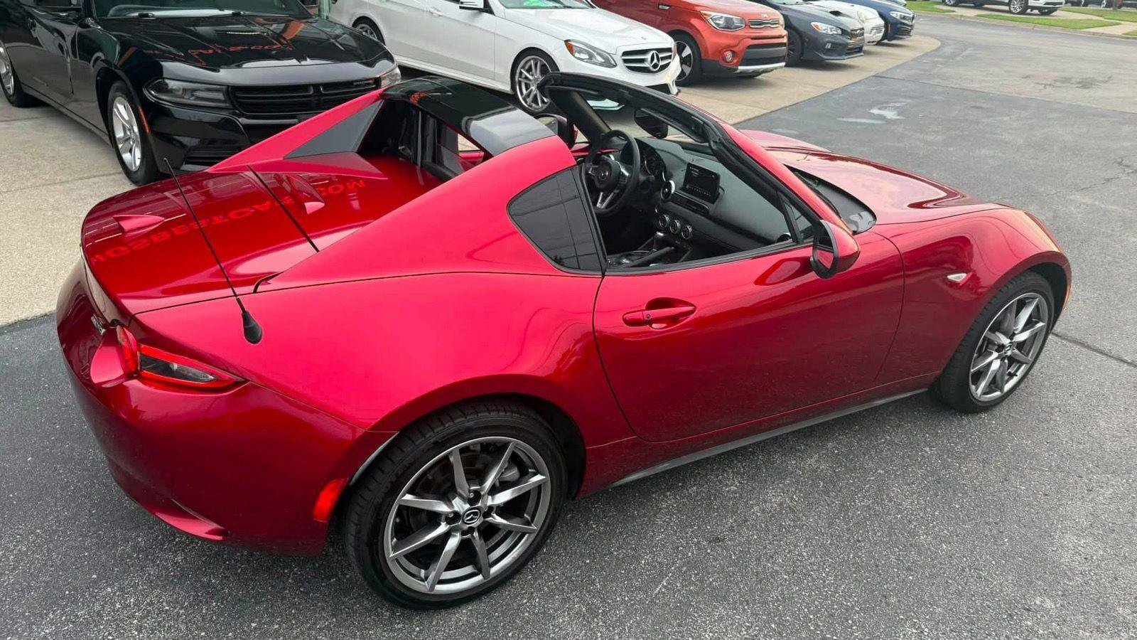 Used 2022 MAZDA MX-5 Miata RF Grand Touring RWD image 18
