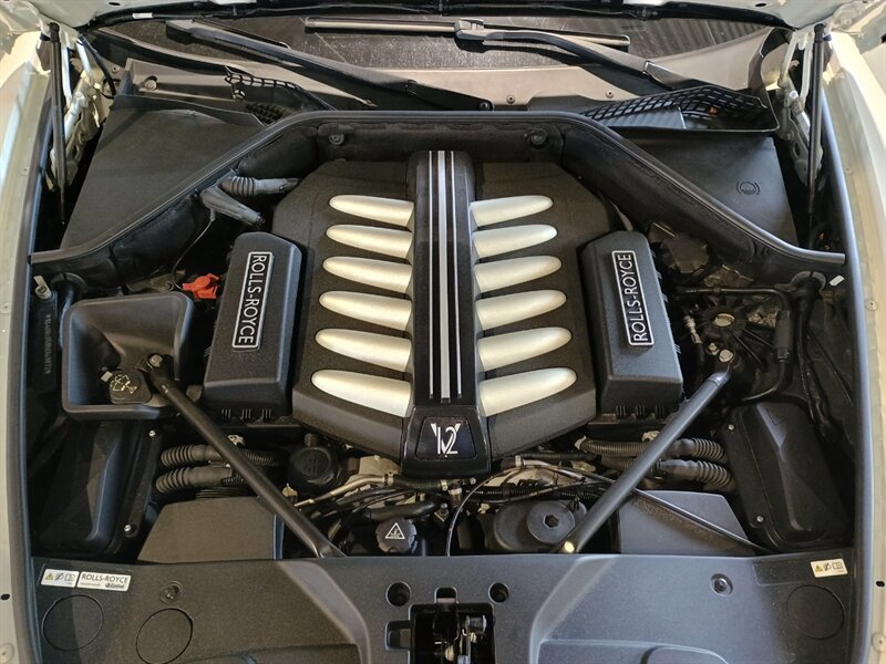 Used 2011 Rolls-Royce Ghost RWD image 42