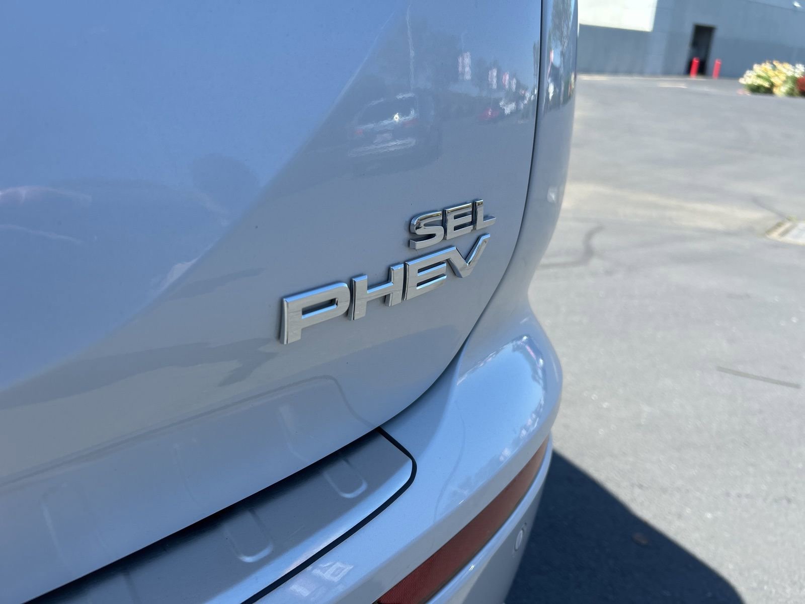 Used 2025 Mitsubishi Outlander SEL image 6