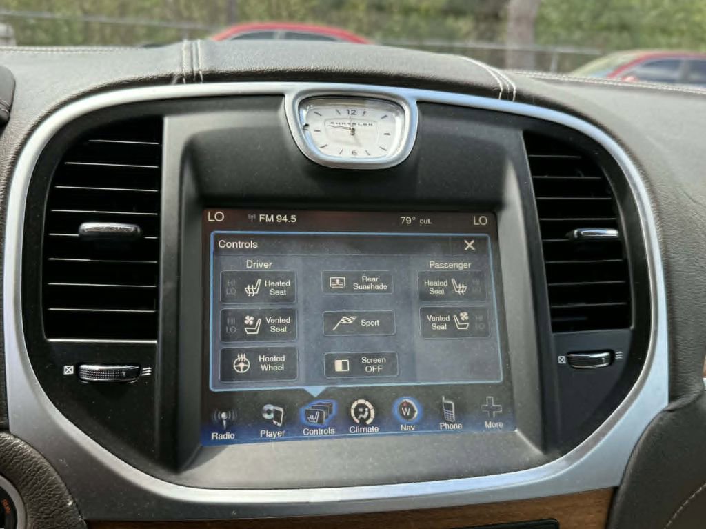 Used 2012 Chrysler 300 C Luxury Series image 15