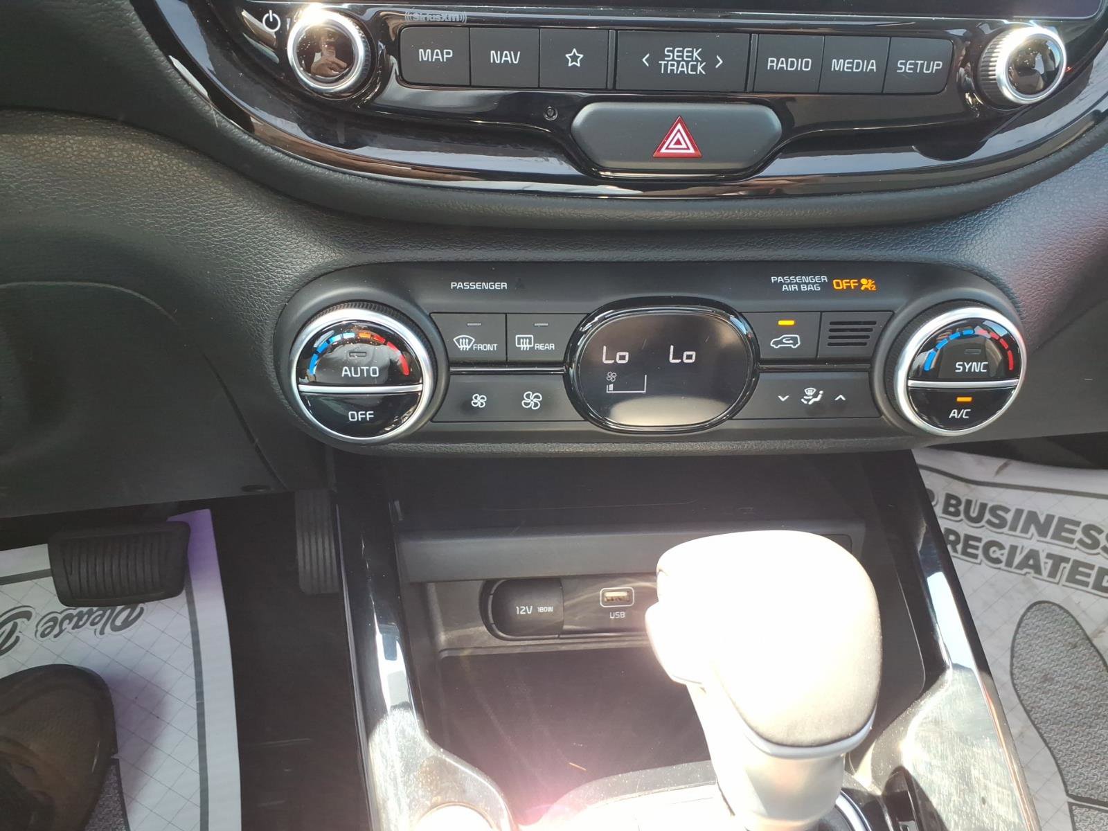 Used 2023 Kia Soul GT-Line image 16