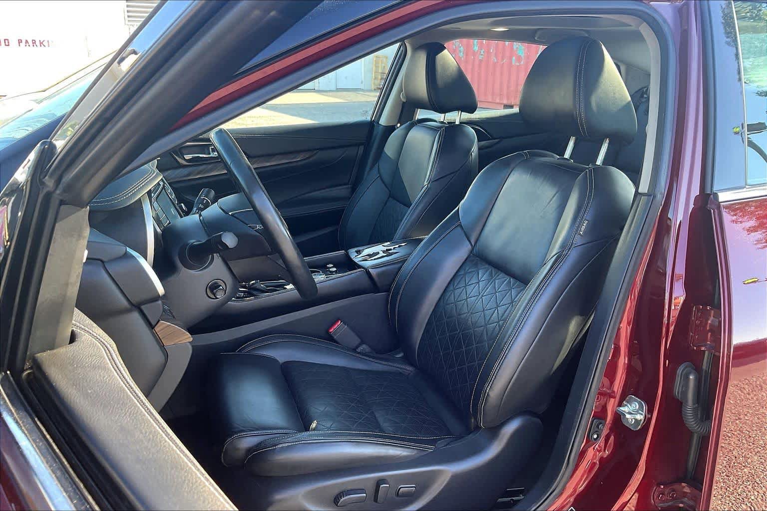 Used 2018 Nissan Maxima Platinum FWD image 7