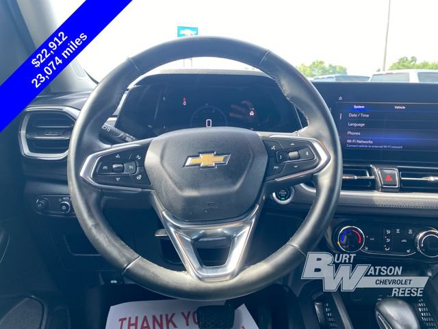 Used 2025 Chevrolet TrailBlazer LT w/ LT Cold Weather Package AWD/4WD image 22