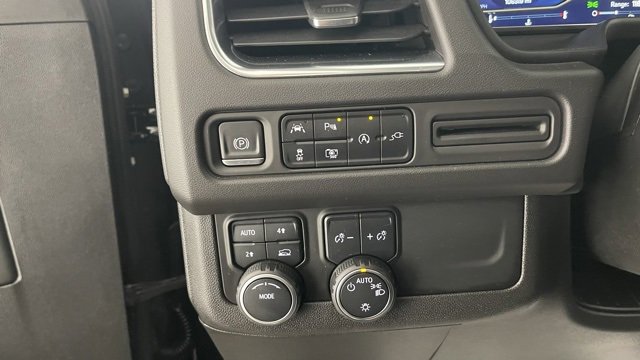 Used 2022 Chevrolet Suburban RST image 36