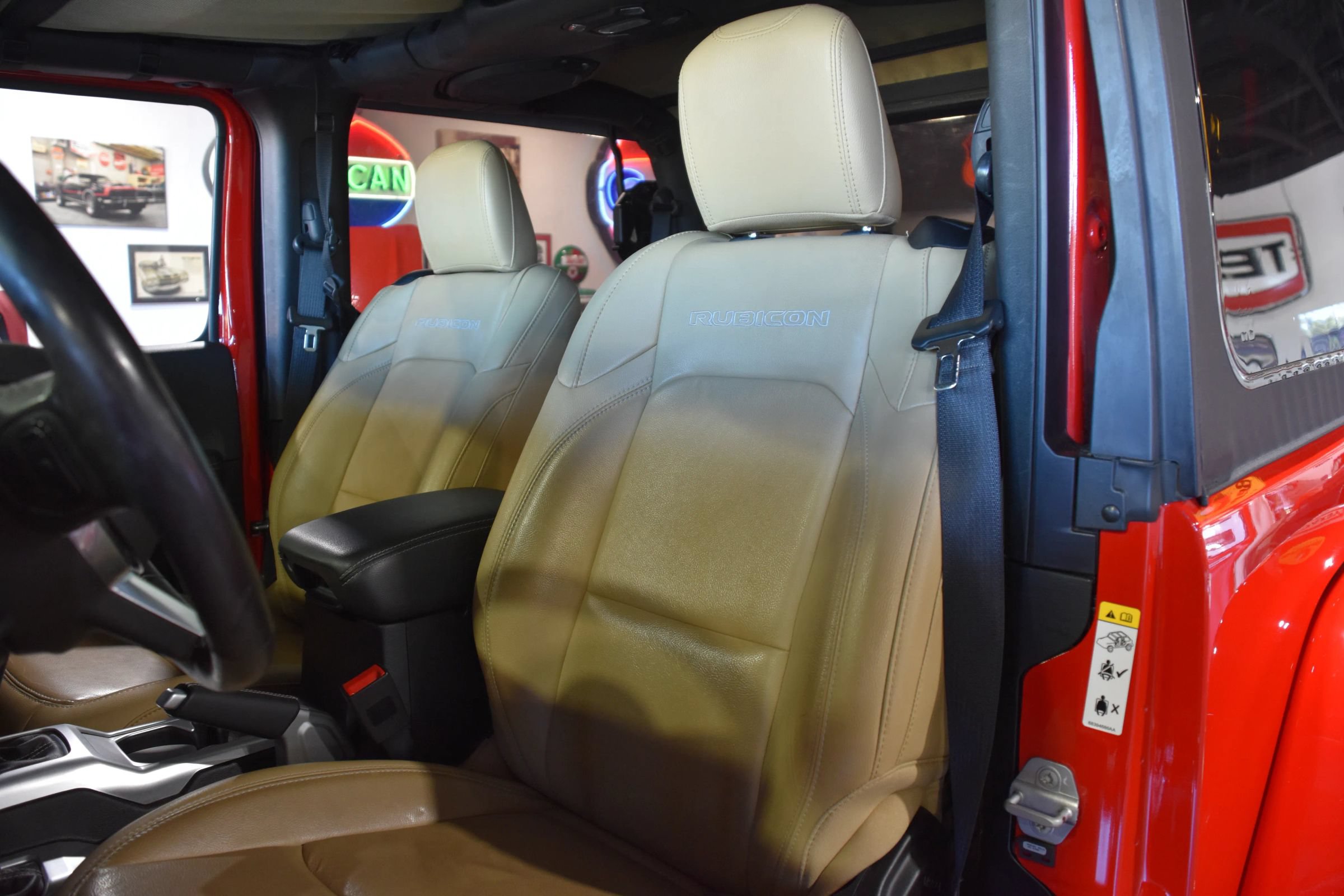 Used 2019 Jeep Wrangler Rubicon AWD/4WD image 17