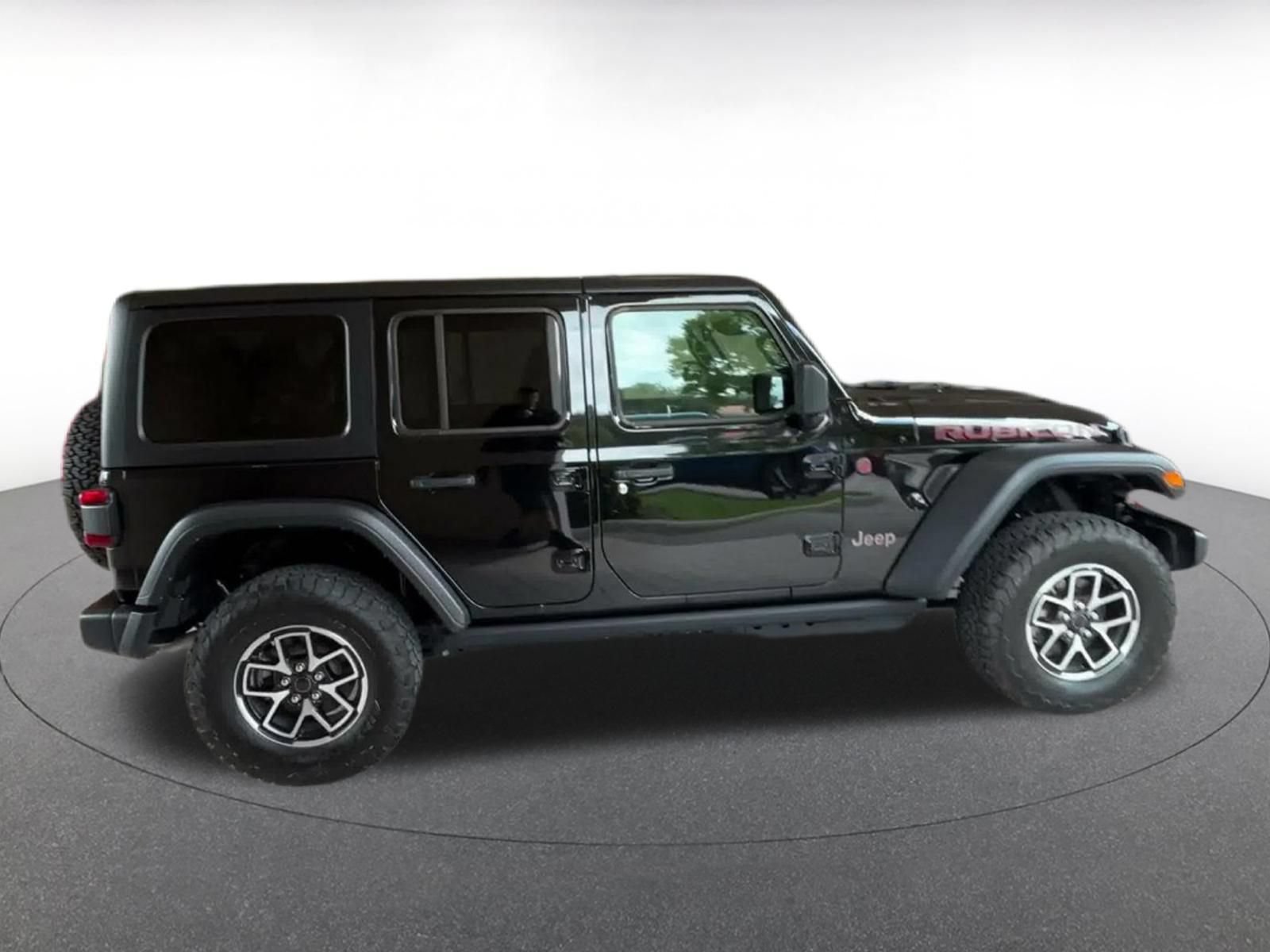 Used 2026 Jeep Wrangler Unlimited Rubicon AWD/4WD image 15