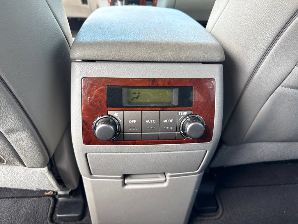 Used 2013 Toyota Highlander Limited FWD image 21
