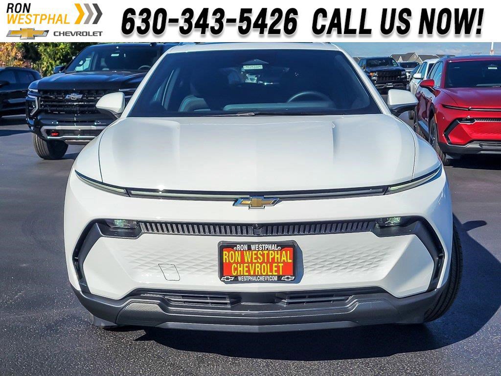 New 2026 Chevrolet Equinox EV LT image 4