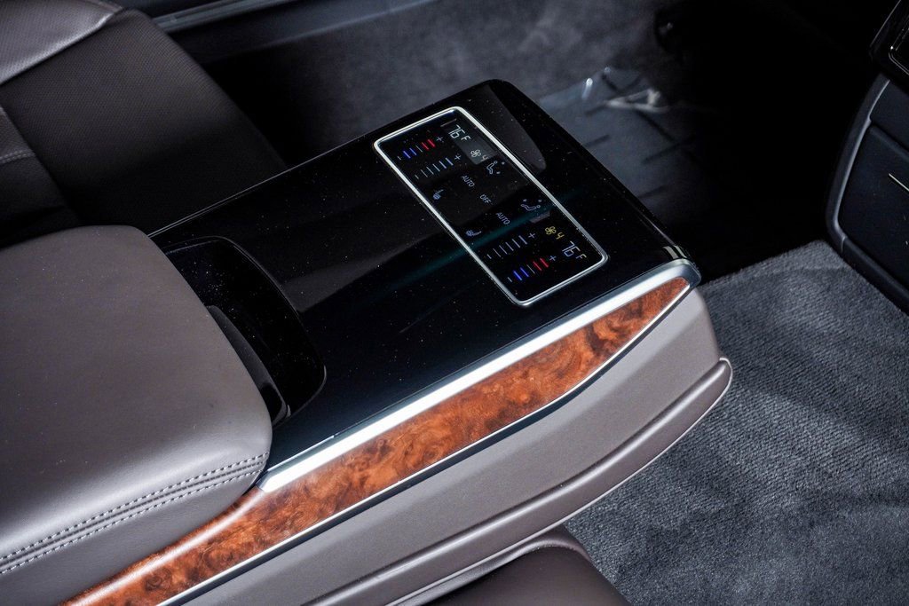 Used 2020 Audi A8 L 4.0T w/ Sport Plus Package image 18