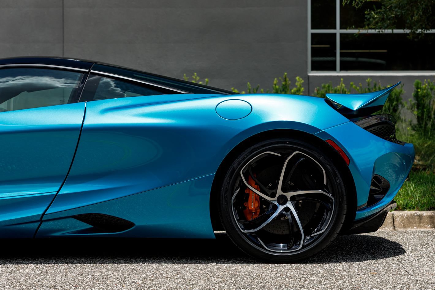 Used 2025 McLaren 750S RWD image 31
