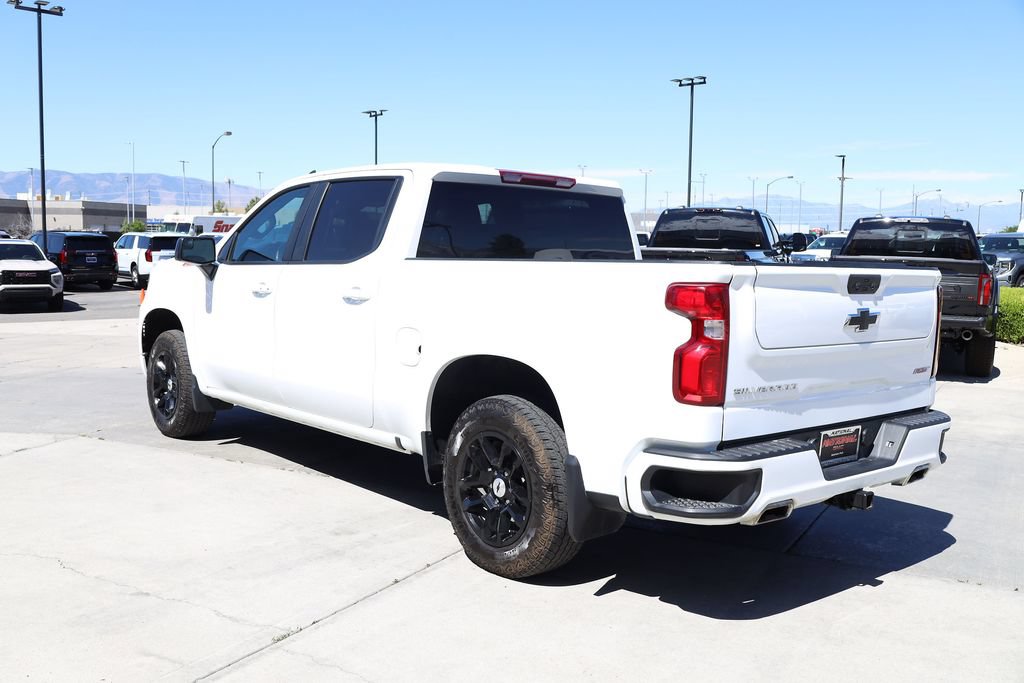 Used 2023 Chevrolet Silverado 1500 RST AWD/4WD image 4