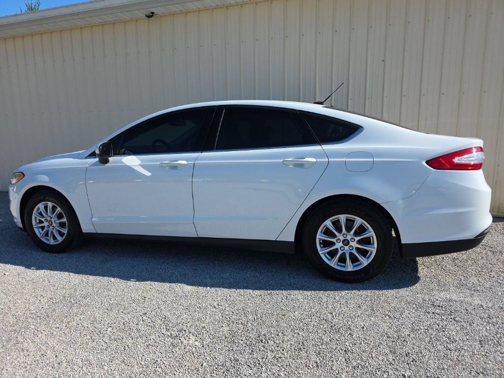 Used 2016 Ford Fusion S FWD image 8