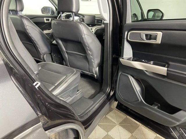 Used 2023 Ford Explorer XLT w/ Equipment Group 202A image 15