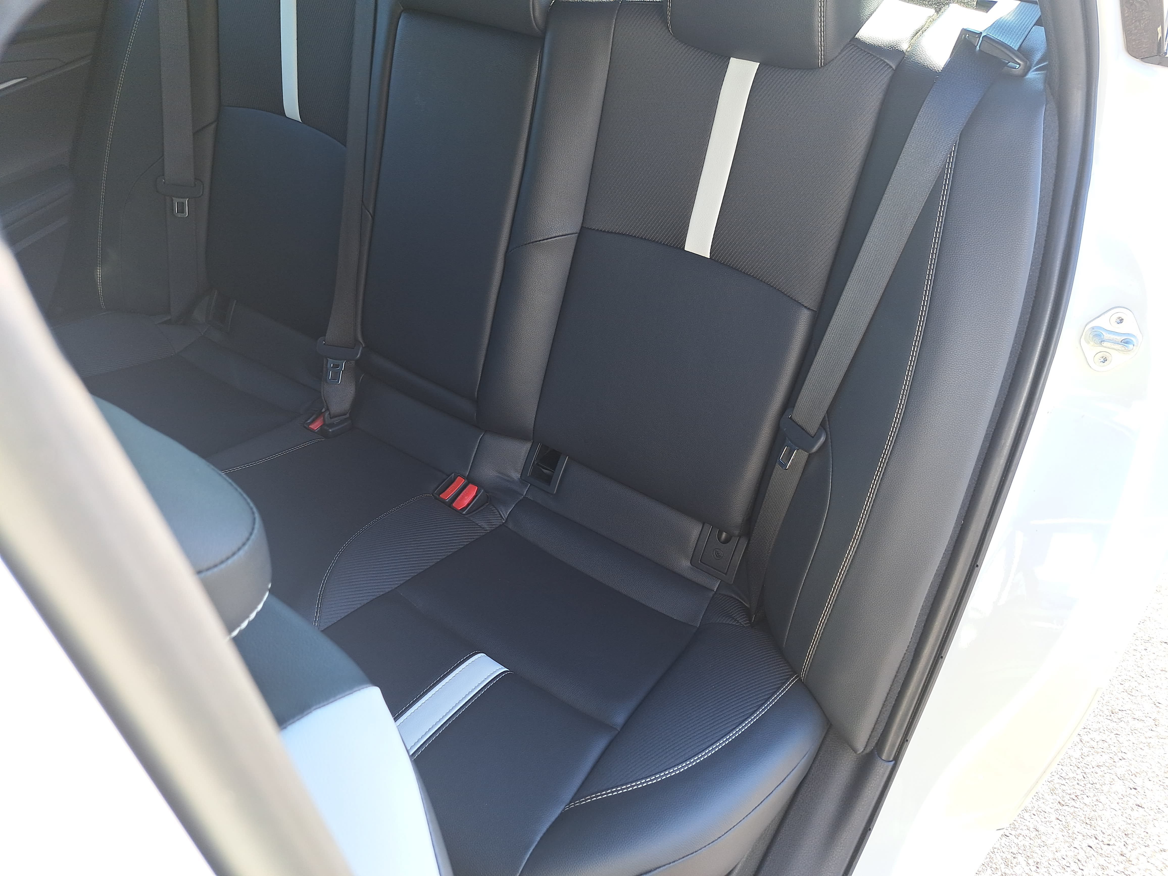 Used 2025 Toyota Camry SE FWD image 14