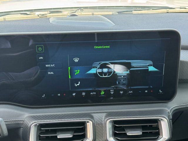 Used 2025 Ford Mustang Premium image 25