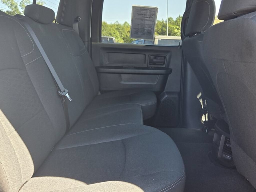 Used 2022 RAM 2500 Tradesman w/ Chrome Appearance Group AWD/4WD image 13