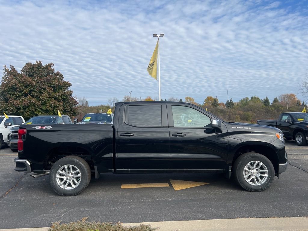 New 2026 Chevrolet Silverado 1500 LT image 3