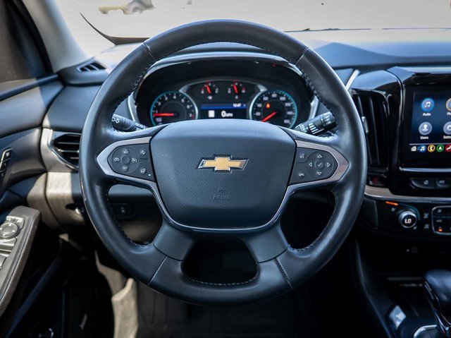 Used 2021 Chevrolet Traverse Premier image 32