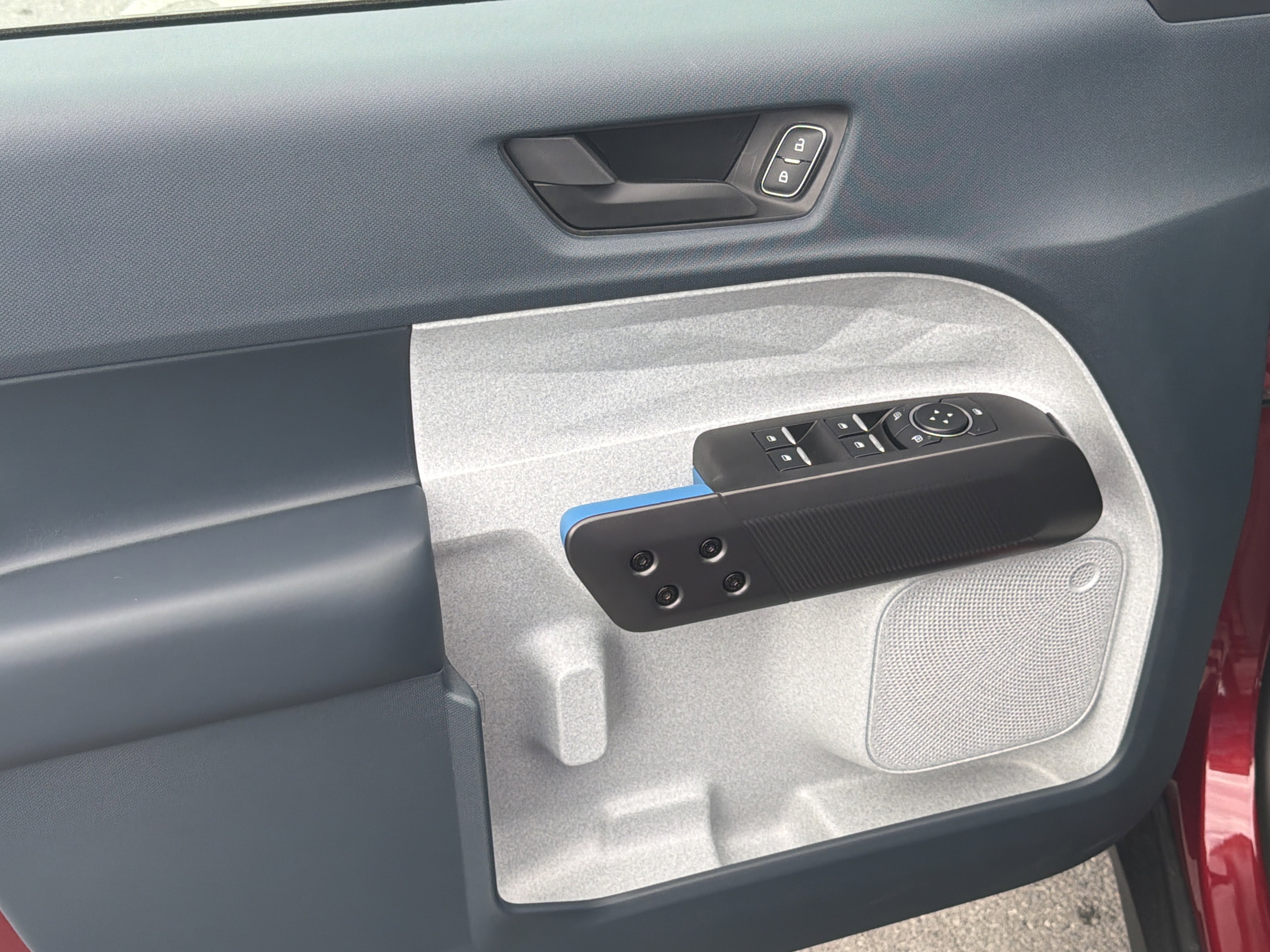 New 2025 Ford Maverick XLT w/ Equipment Group 301A image 15