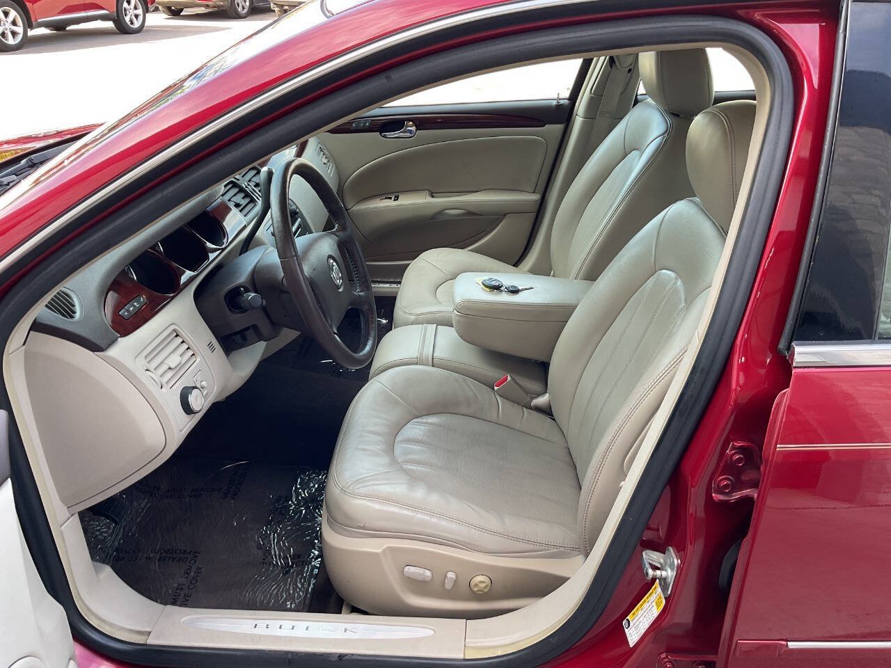 Used 2008 Buick Lucerne CXL w/ Driver Confidence Package FWD image 13