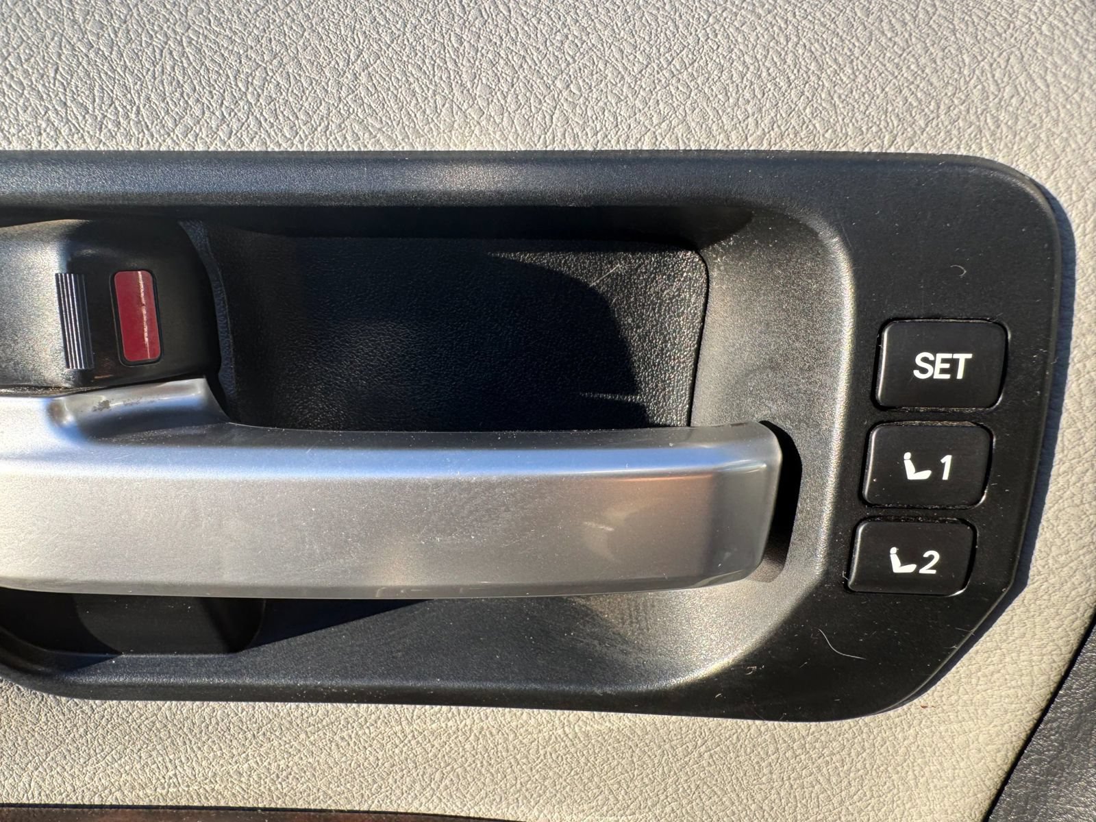 Used 2008 Toyota Sequoia Platinum RWD image 14