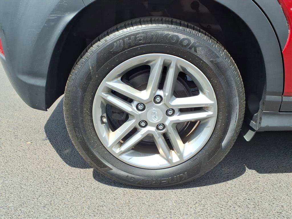 Used 2018 Hyundai Kona SE AWD/4WD image 7